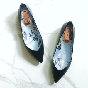 Ted Baker | Black Pointed Toe Flats | Size 6